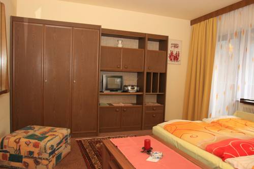 Imagen de la habitación del Appartements Und Private Fr&uuml;hst&uuml;ckspension Hofherr. Foto 4