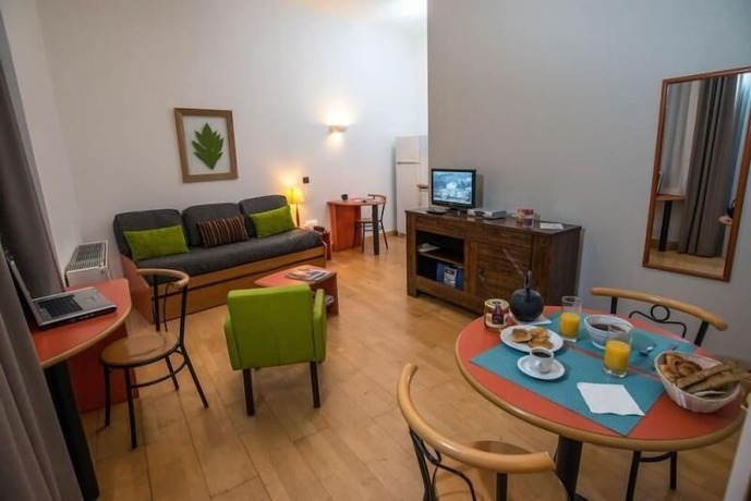 Imagen de la habitación del Apparth&ocirc;tel Privilodges Grenoble Chateau Perrin. Foto 6