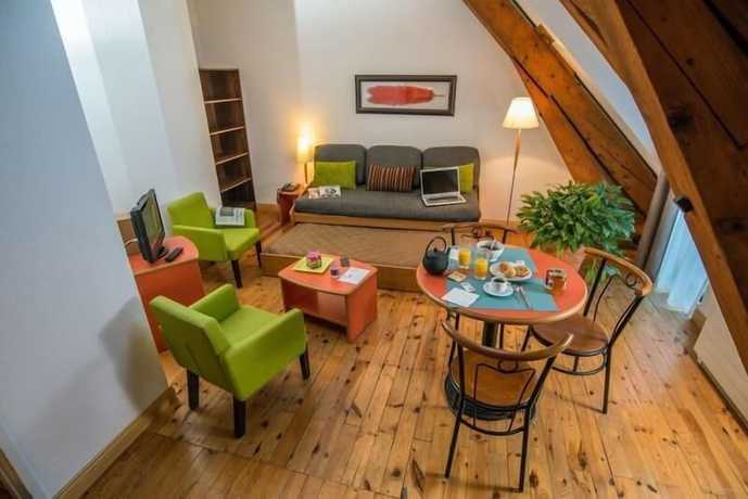 Imagen de la habitación del Apparth&ocirc;tel Privilodges Grenoble Chateau Perrin. Foto 11