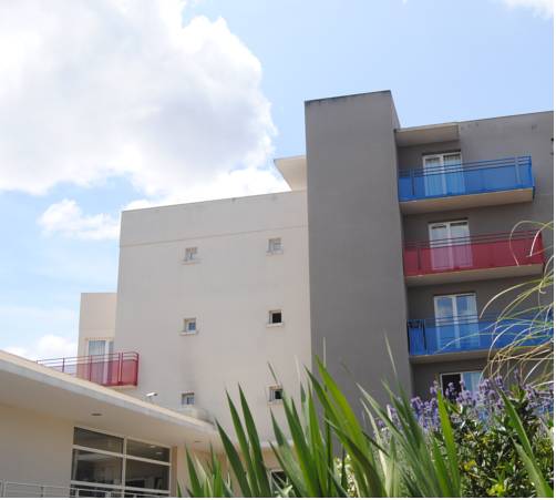 Imagen de la habitación del Apparts Meubl&eacute;s R&eacute;sidence Columba. Foto 4
