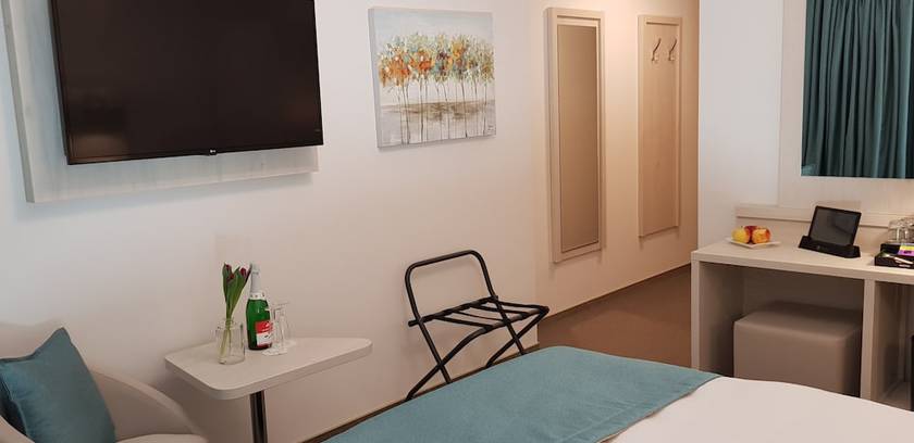 Imagen de la habitación del Apricot Hotel. Foto 10