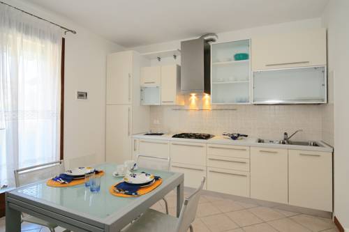 Imagen de la habitación del Aqua Marina Olympic Exclusive Suites. Foto 10