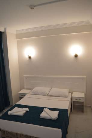 Imagen de la habitación del Aquila Beach Hotel. Foto 7