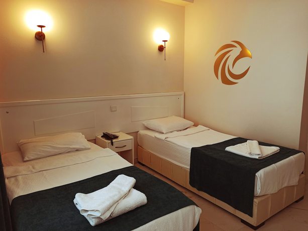 Imagen de la habitación del Aquila Beach Hotel. Foto 9