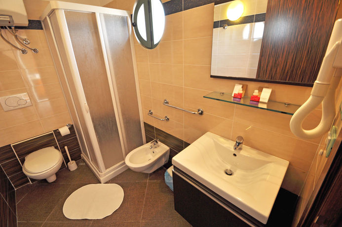 Imagen de los exteriores del Ara Inn Resort. Foto 10