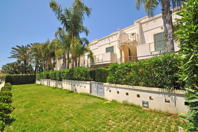 Imagen de los exteriores del Ara Inn Resort. Foto 11