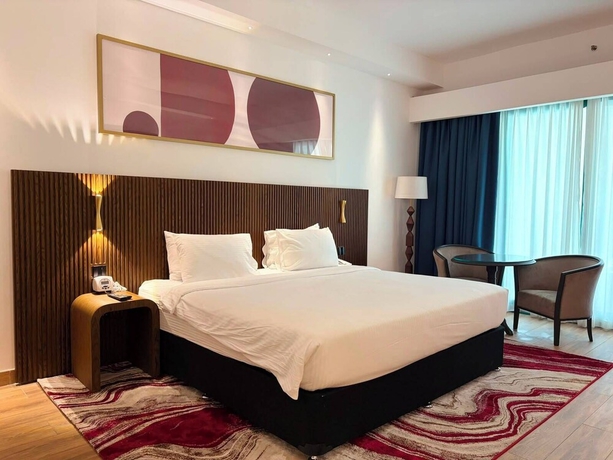 Imagen de la habitación del Arabian Palace Hotel. Foto 7