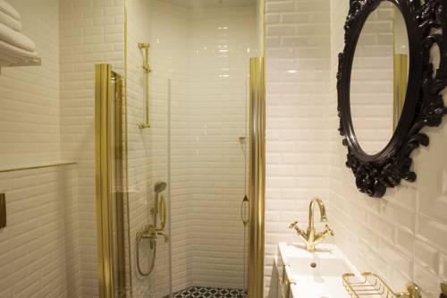 Imagen de la habitación del Araf Hotel. Foto 5