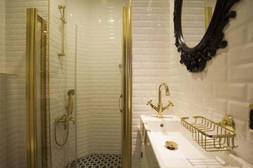 Imagen de la habitación del Araf Hotel. Foto 6