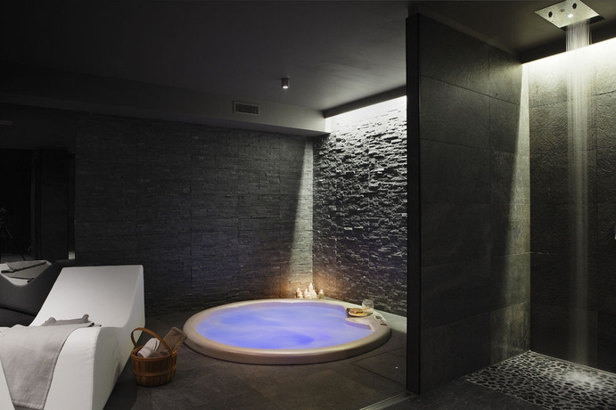 Imagen de la piscina del Arborina Relais. Foto 16