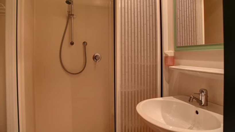 Imagen de la habitación del Arc Hotel. Foto 6