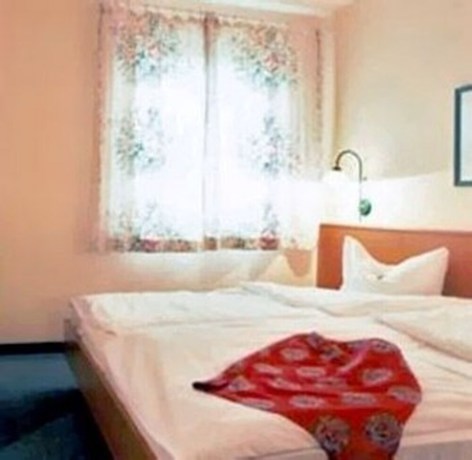 Imagen de la habitación del Arc Hotel. Foto 8