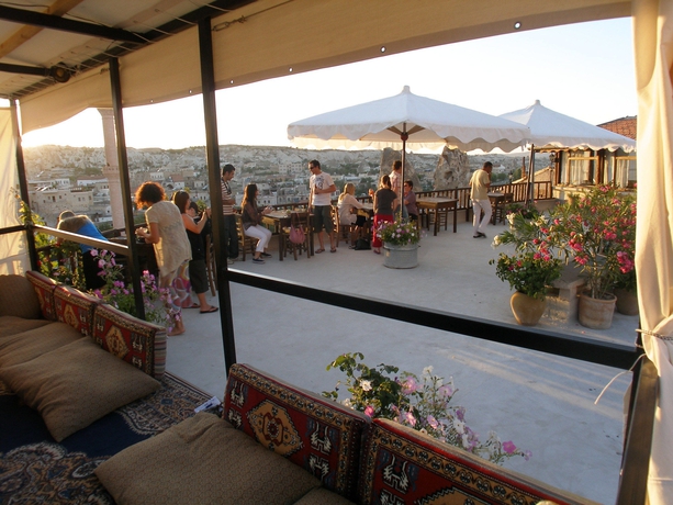 Imagen de los exteriores del Arch Palace Hotel. Foto 12