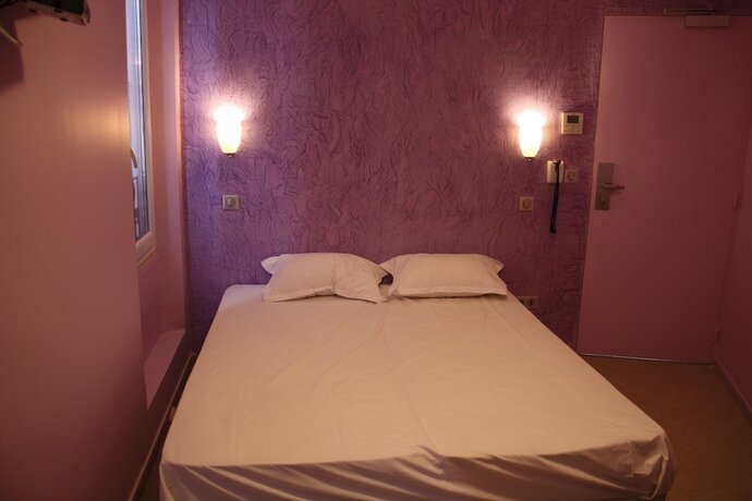 Imagen de la habitación del Arcotel. Foto 7