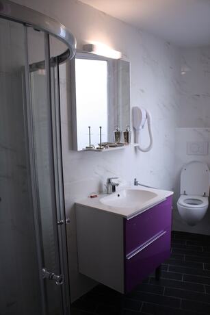 Imagen de la habitación del Arcotel. Foto 10