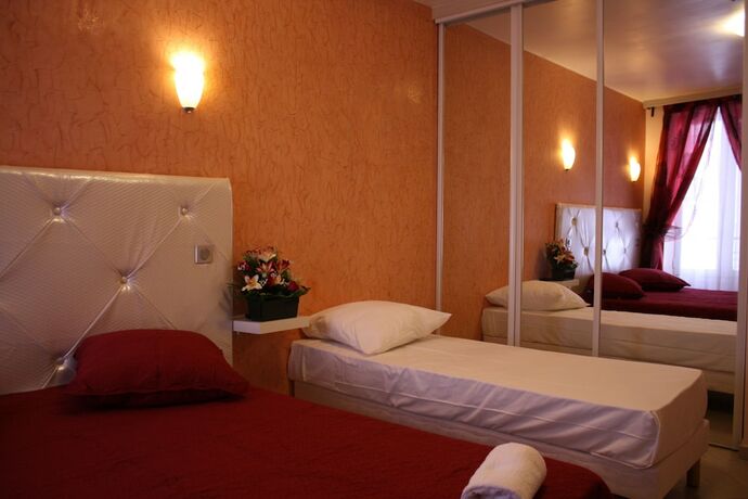 Imagen de la habitación del Arcotel. Foto 12