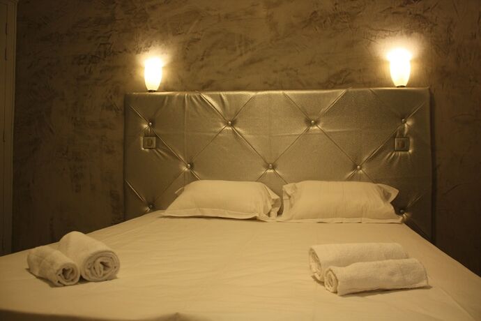 Imagen de la habitación del Arcotel. Foto 13