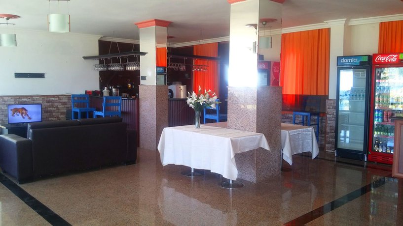 Imagen del bar/restaurante del Ardic Deniz Hotel. Foto 2