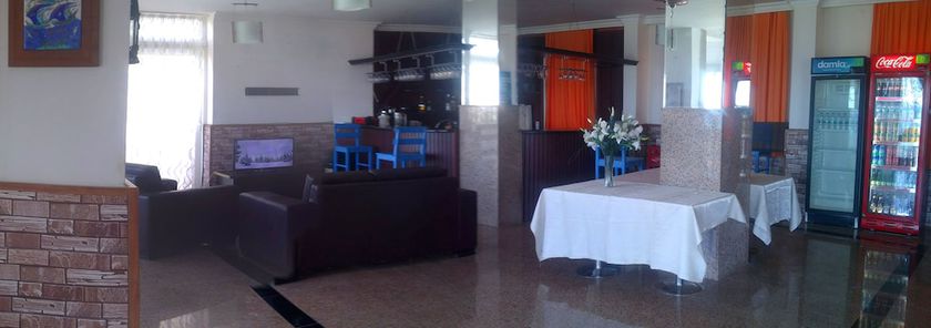 Imagen del bar/restaurante del Ardic Deniz Hotel. Foto 3