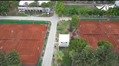 Imagen general del Aremsis Holiday Resort. Foto 15