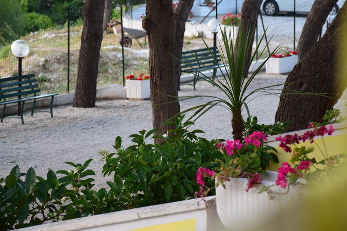 Imagen de los exteriores del Argeste Club Vacanze. Foto 14