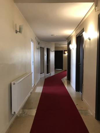 Imagen de los interiores del Ari Hotel, Yakutiye. Foto 18