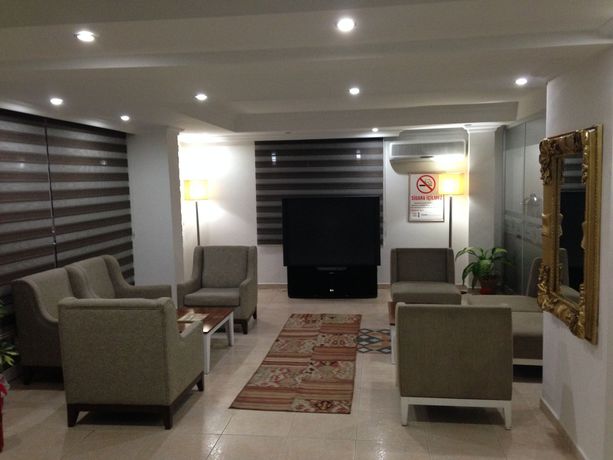 Imagen del bar/restaurante del Arinna Park Hotel. Foto 3