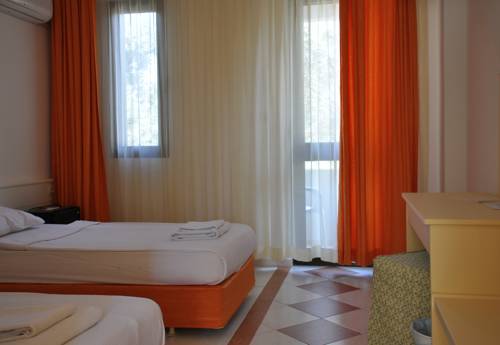 Imagen de la habitación del Arinnanda Hotel Cesme. Foto 2
