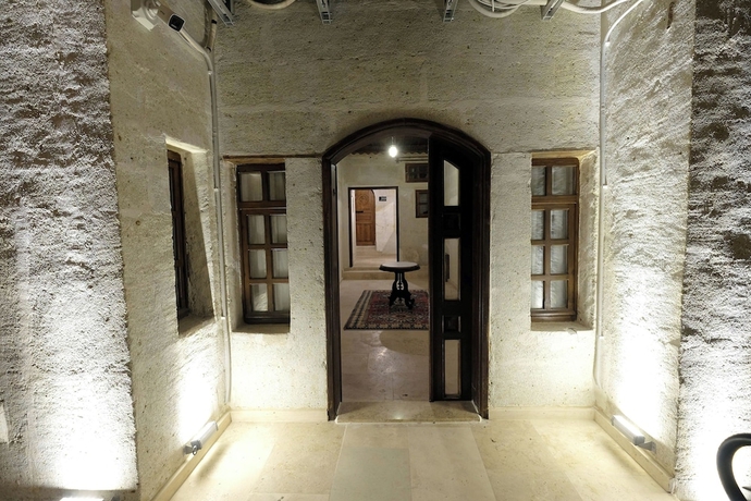 Imagen de los interiores del Arkeles Suites. Foto 16