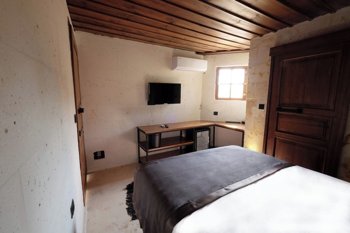Imagen de la habitación del Arkeles Suites. Foto 15