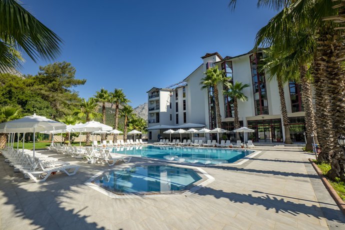 Imagen de la piscina del Armas Garden - All Inclusive. Foto 15