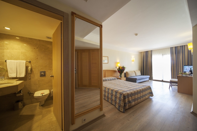 Imagen de los interiores del Armas Labada. Foto 14