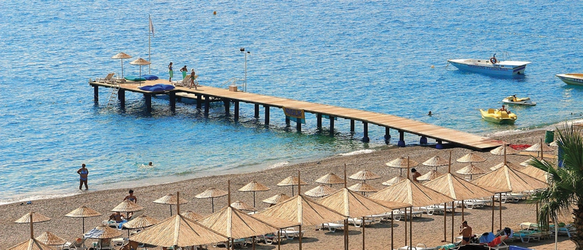 Imagen de los exteriores del Armas Labada. Foto 12