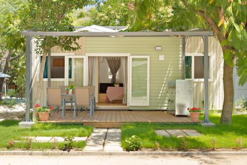 Imagen de la habitación del Armenistis Camping & Bungalows. Foto 6