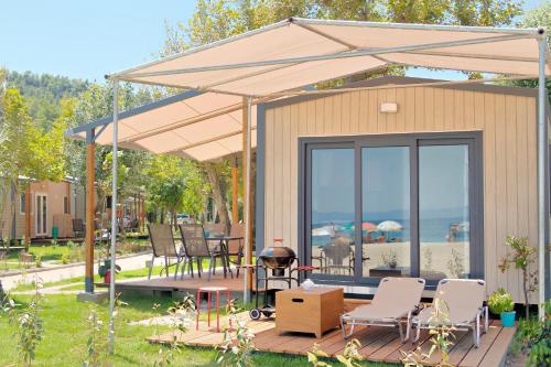 Imagen general del Armenistis Camping & Bungalows. Foto 5