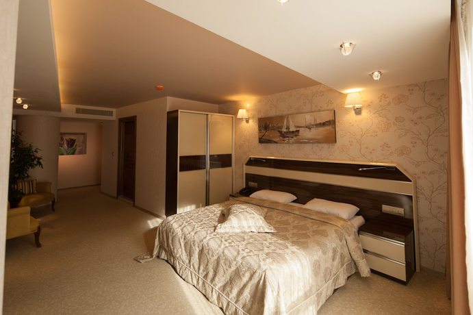 Imagen de la habitación del Armin Hotel. Foto 8