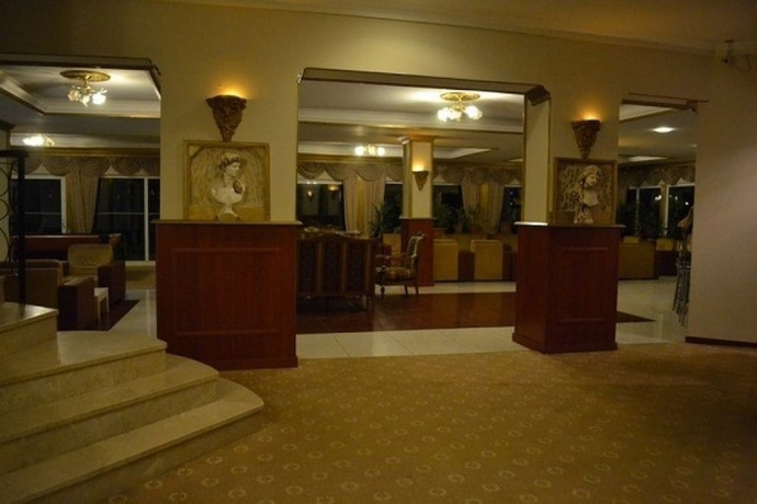 Imagen de los interiores del Armir Palace. Foto 16