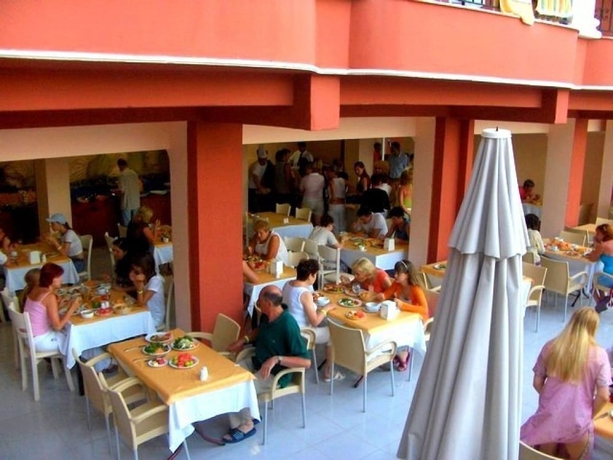Imagen del bar/restaurante del Armir Palace. Foto 3