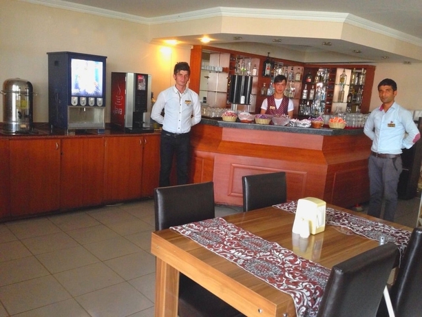 Imagen del bar/restaurante del Armir Palace. Foto 7