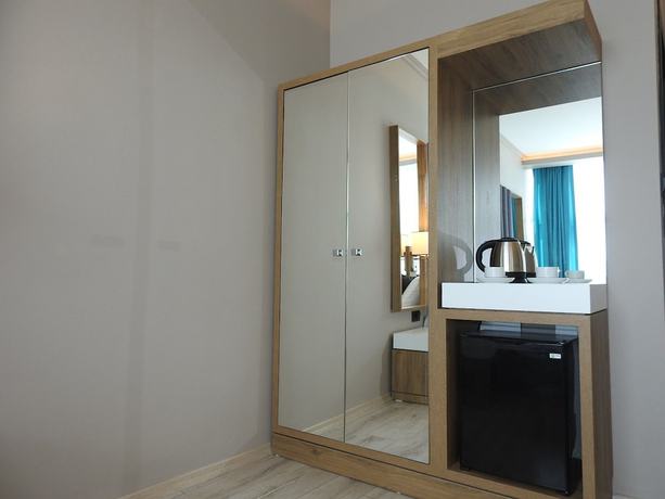 Imagen de la habitación del Armoni Life Hotel. Foto 13