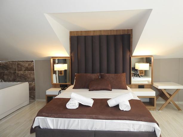 Imagen de la habitación del Armoni Life Hotel. Foto 16