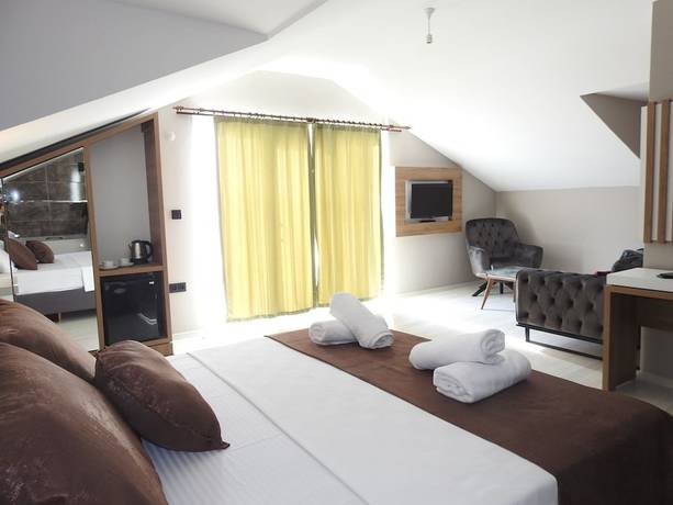 Imagen de la habitación del Armoni Life Hotel. Foto 17