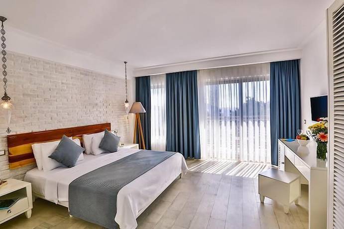 Imagen de la habitación del Arnna Hotel. Foto 13