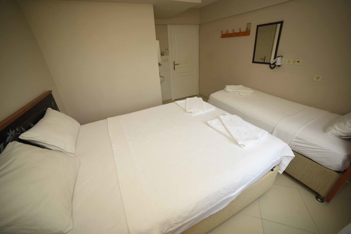 Imagen de la habitación del Arsipel Hotel. Foto 14