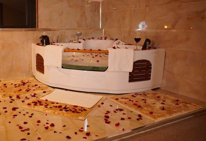 Imagen general del Arsisa Hotel Suite Spa. Foto 9