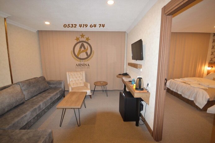 Imagen de la habitación del Arsisa Hotel Suite Spa. Foto 16