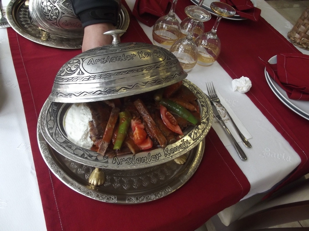 Imagen del bar/restaurante del Arslanlar Konağı Hotel. Foto 8