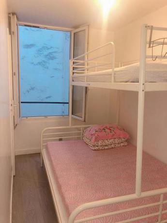 Imagen de la habitación del Art Beaubourg. Foto 13