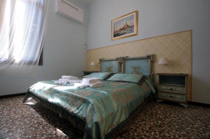 Imagen de la habitación del Art Dreams Venezia. Foto 4