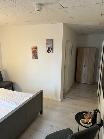 Imagen de la habitación del Art Rock Airport Hotel. Foto 4